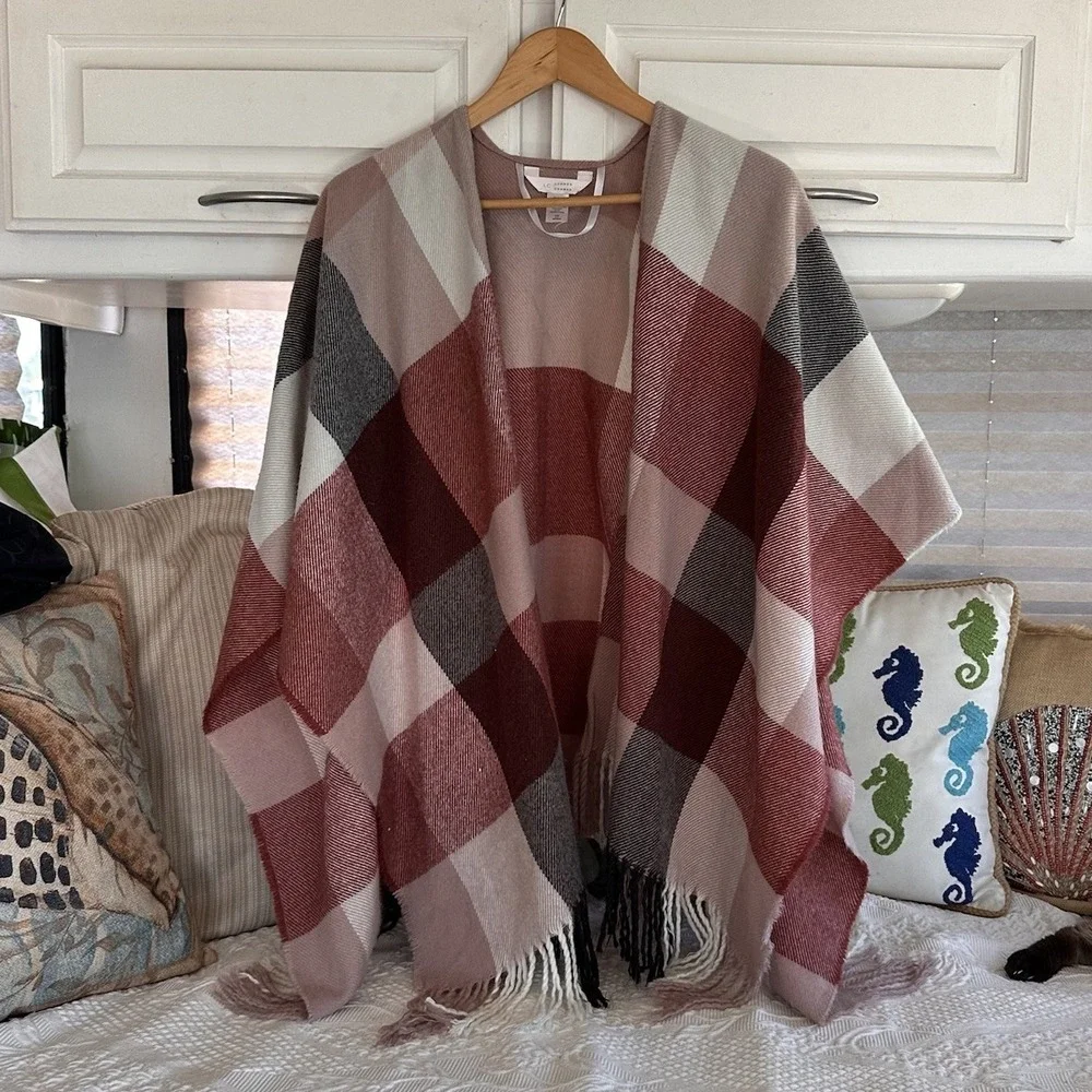 Lauren Conrad‎ Plaid Fringe Wrap Poncho One Size Rust Gray Mauve Pink Southwest